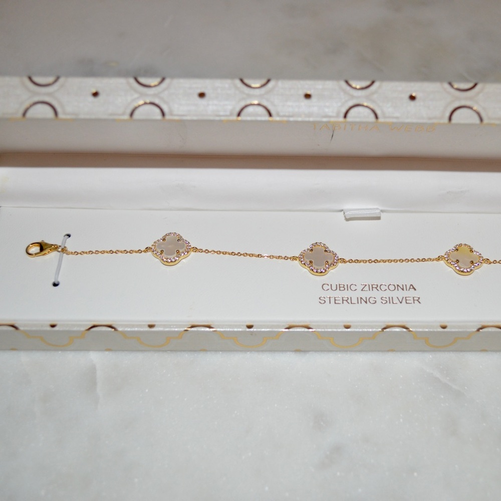 TABITHA WEBB NIB Three Clover Bracelet (Discounted Shipping🚚)